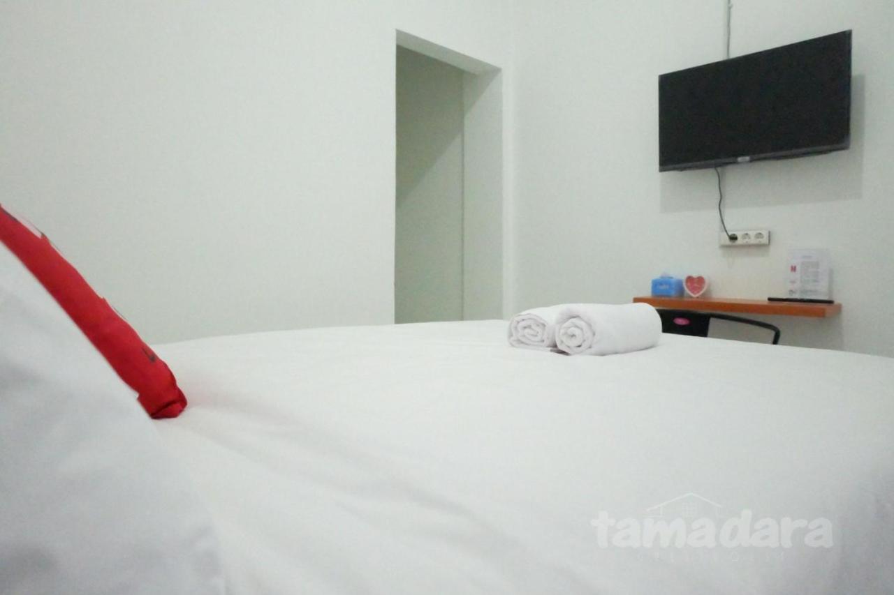 Tamadara Guesthouse Jogja Maguwo Bagian luar foto