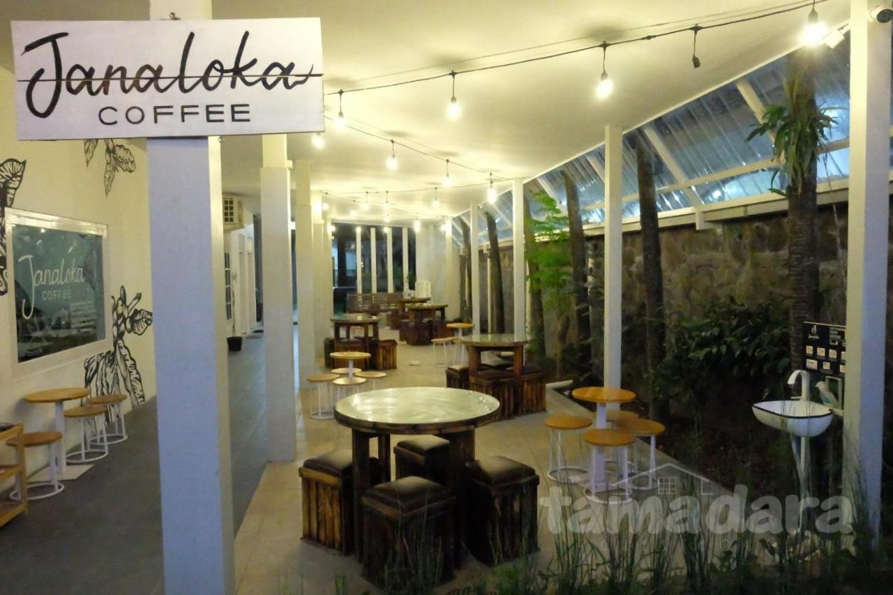 Tamadara Guesthouse Jogja Maguwo Bagian luar foto